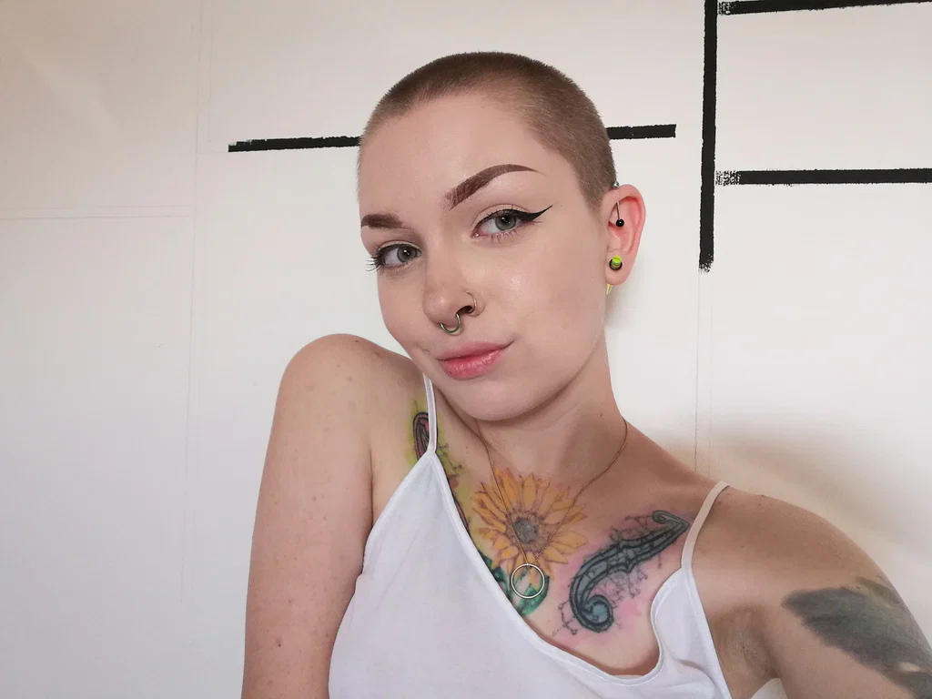 ✨Bald Baby✨'s avatar