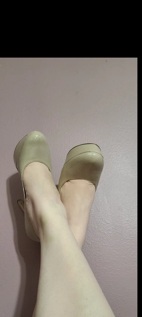 Miss Petite Feet profile banner
