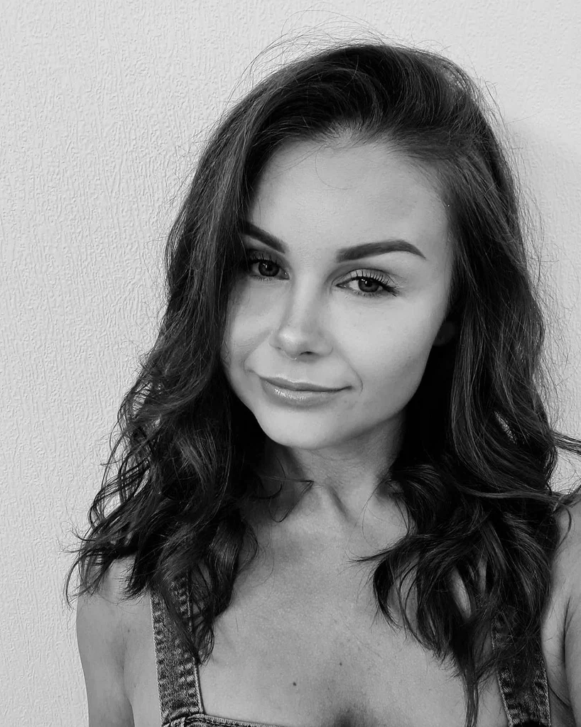 Liza Shay's avatar