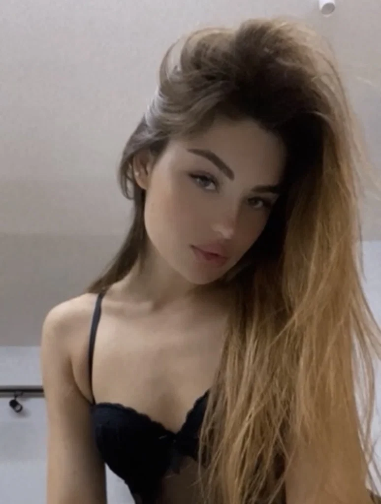 Nika 💋