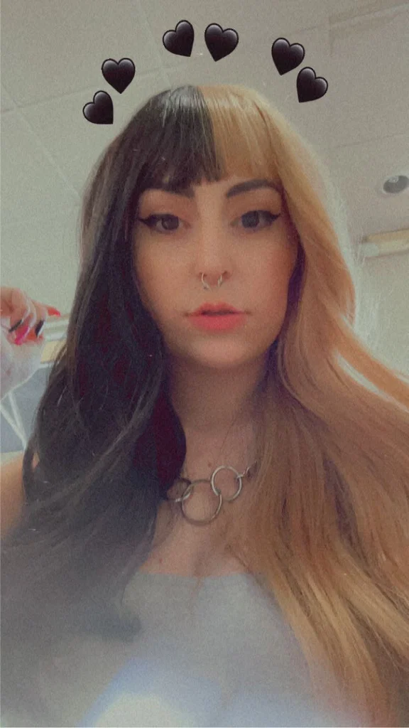 Candii 🖤