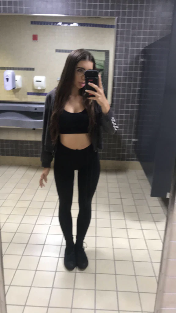 sluttysnail's avatar