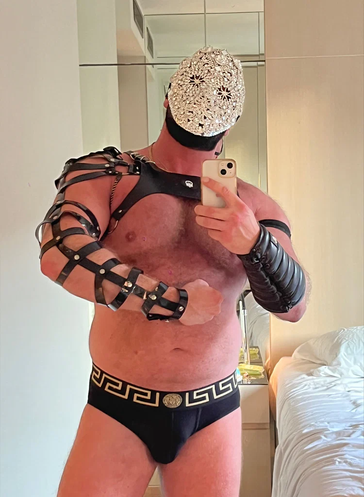 Macho Bull