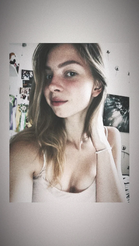 Girl-war's avatar