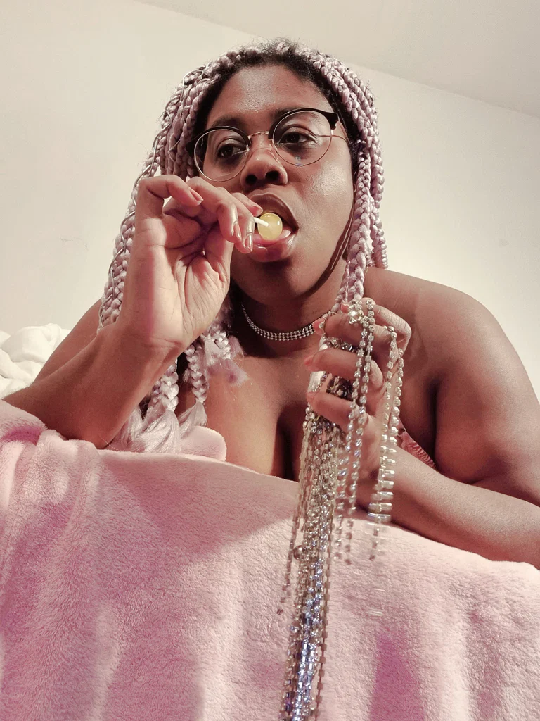 💦𝐒𝐪𝐮𝐢𝐫𝐭𝐢𝐧𝐠 𝐒𝐰𝐞𝐞𝐭𝐡𝐞𝐚𝐫𝐭🧁's avatar