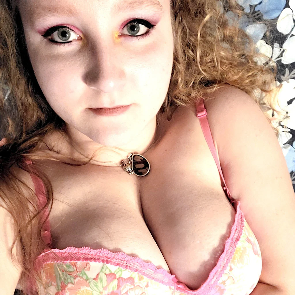 Shannon Mae's avatar