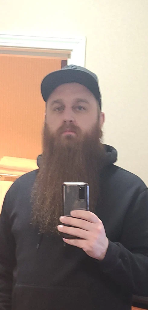 Beard Zaddy's avatar