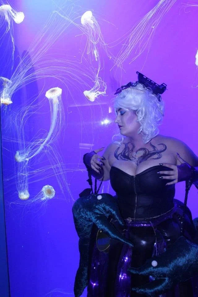 Marie profile banner