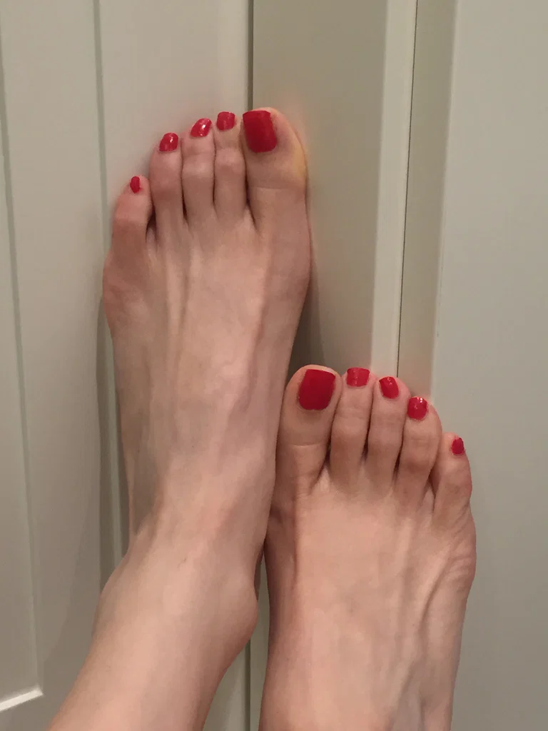Worship My Tiny Feet's avatar
