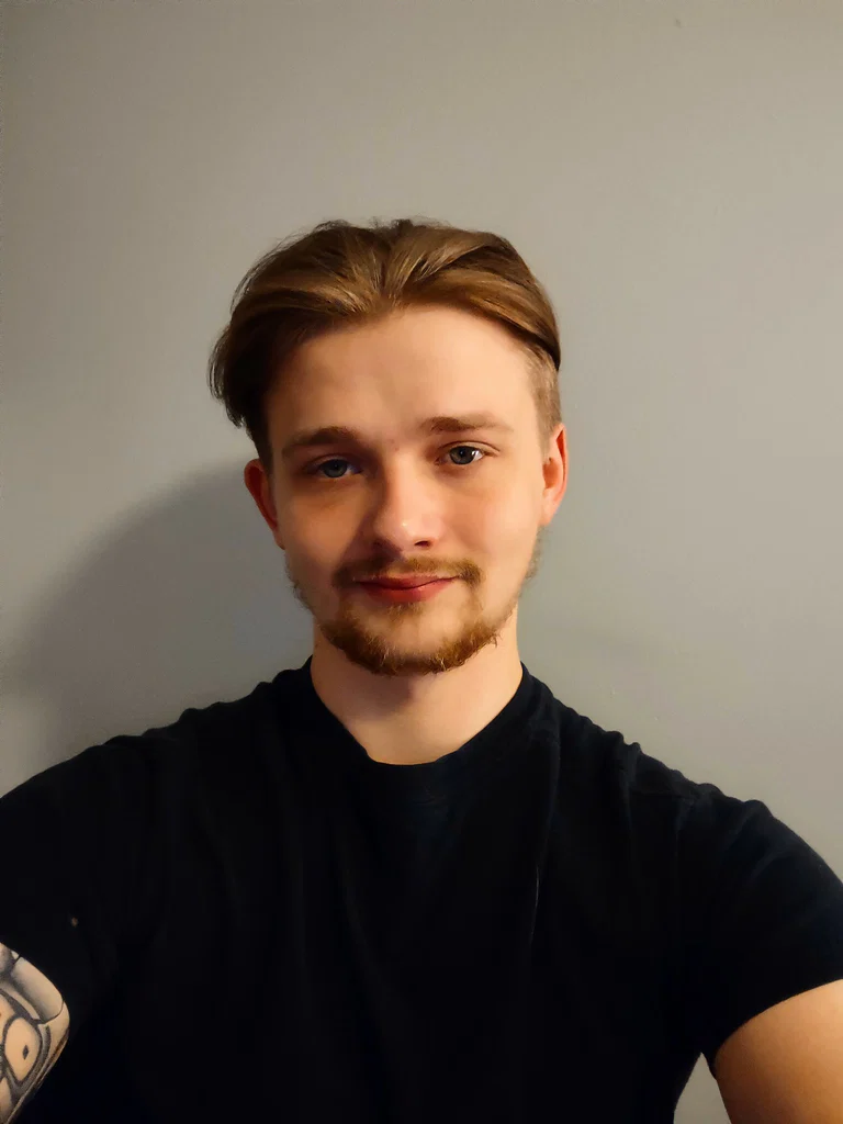 Reuben 🍒's avatar