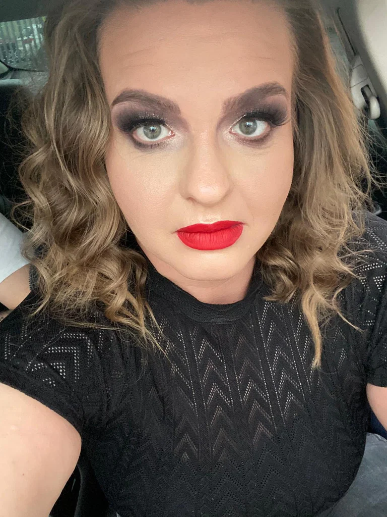 Blondy Red lips's avatar