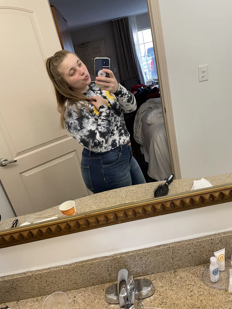 BlueEyed&amp;ThickThighed