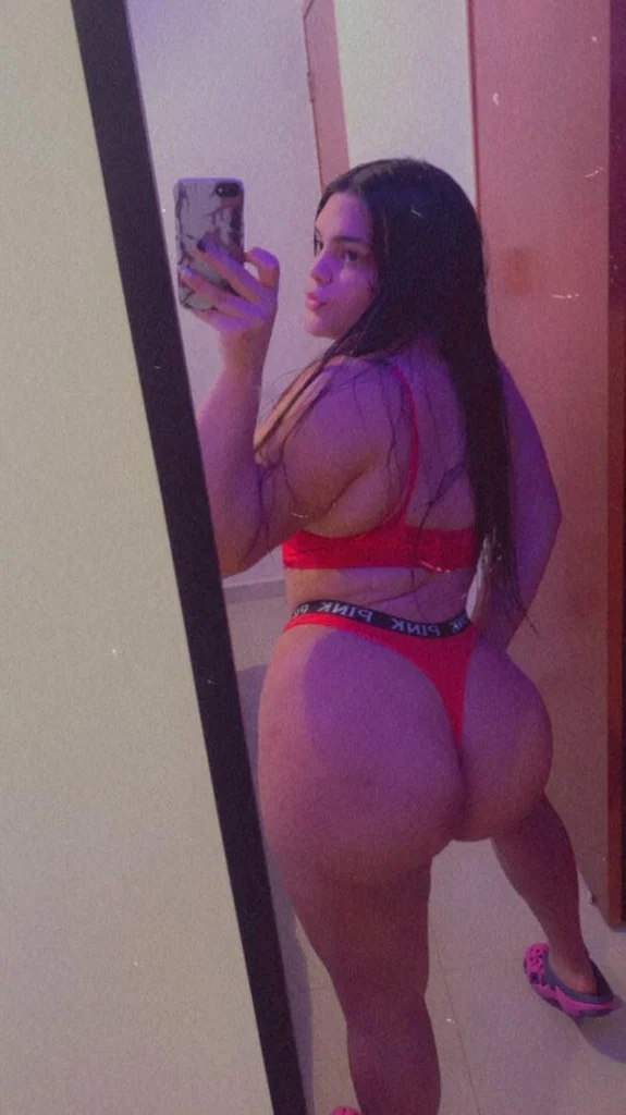 Aquí estoy para complacerte😏's avatar