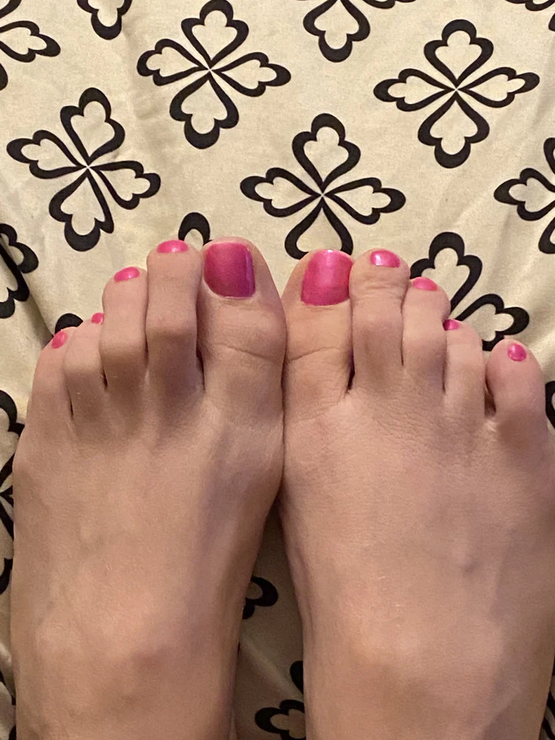 Pinky Toez profile banner