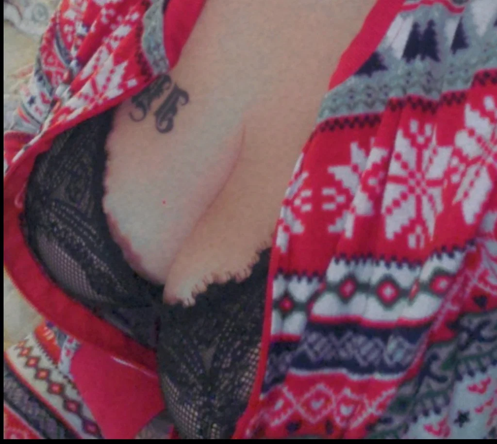 titty mommy's avatar