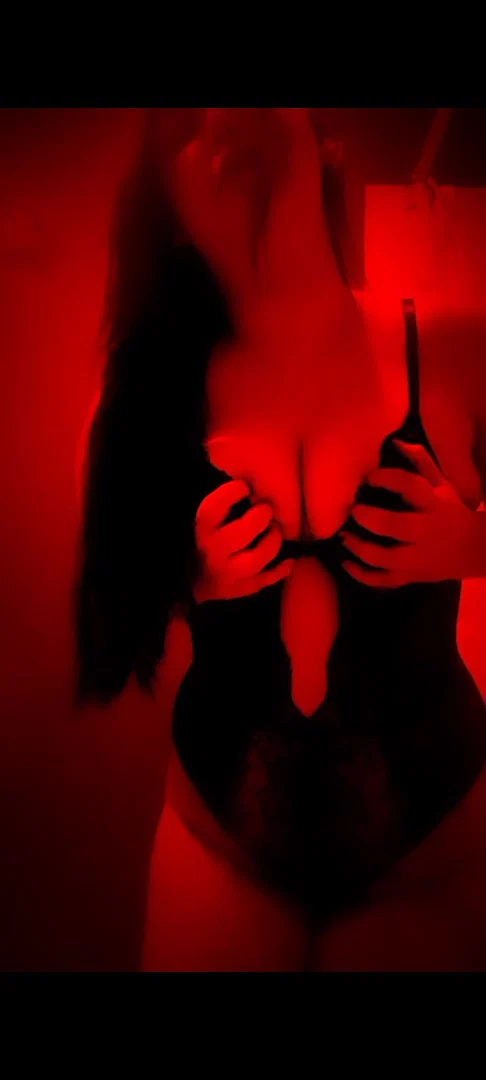 latinaxxx profile banner