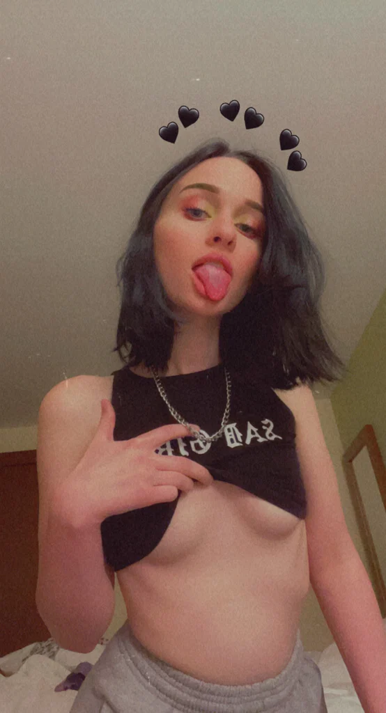 Athena 🖤's avatar