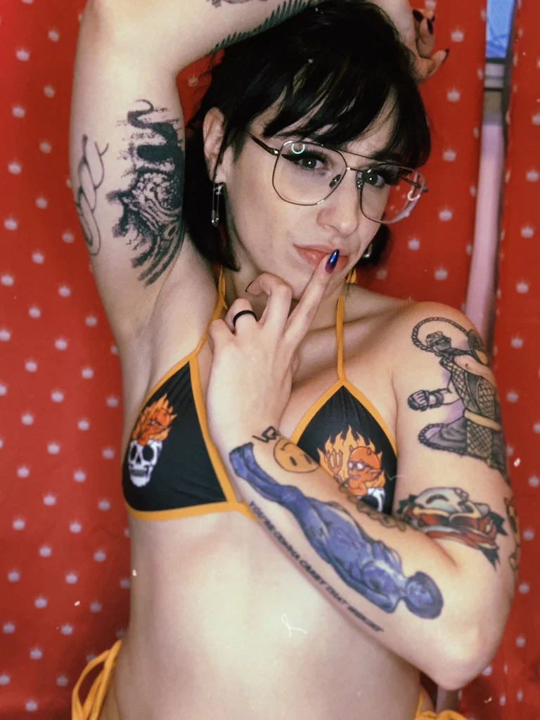 ziggy haim's avatar