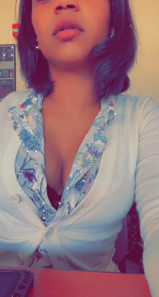Najia 🌸🦋's avatar