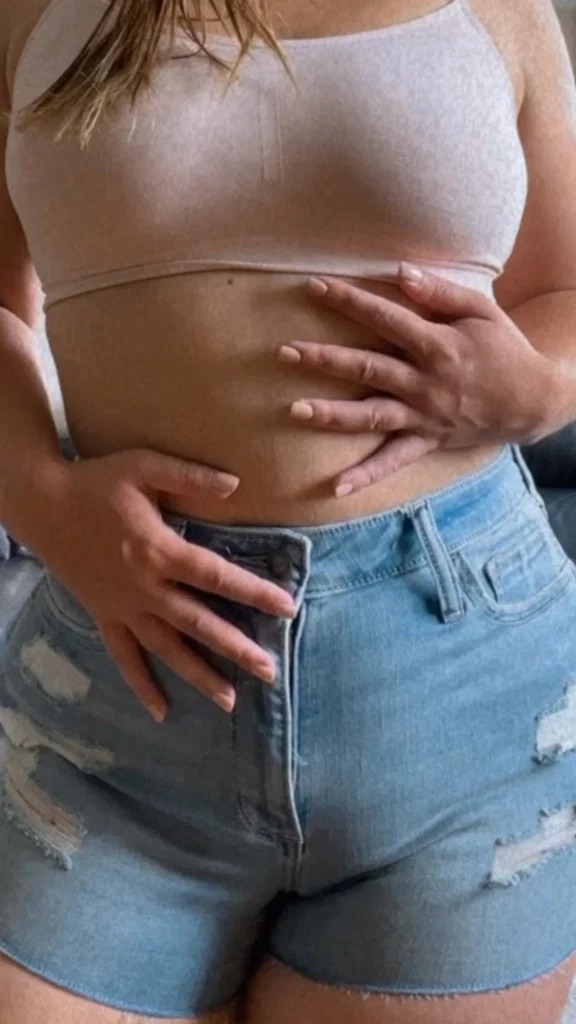 Olivia Lou's avatar