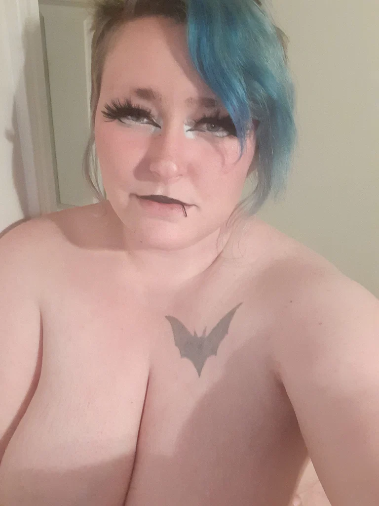 Mothisweird- BBW kinky goth's avatar