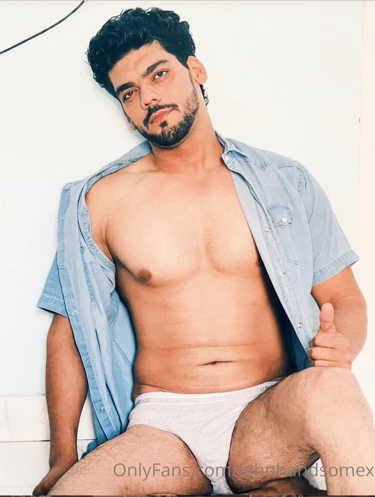 @JohnhandsomeX's avatar