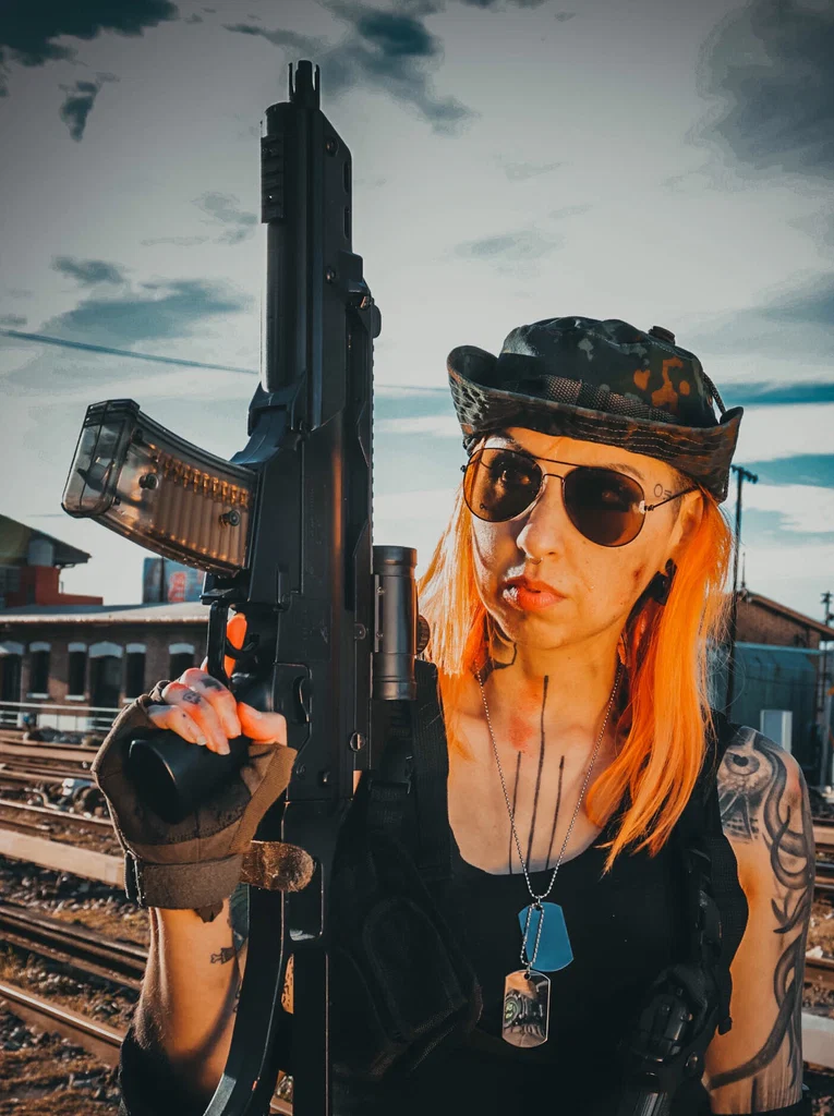 Lady War's avatar