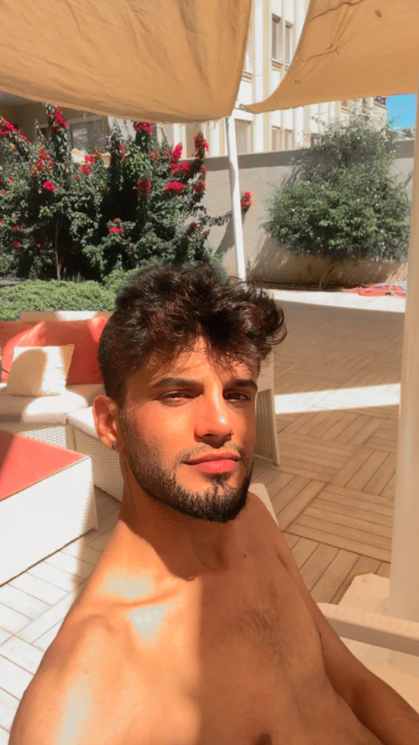 Onur profile banner