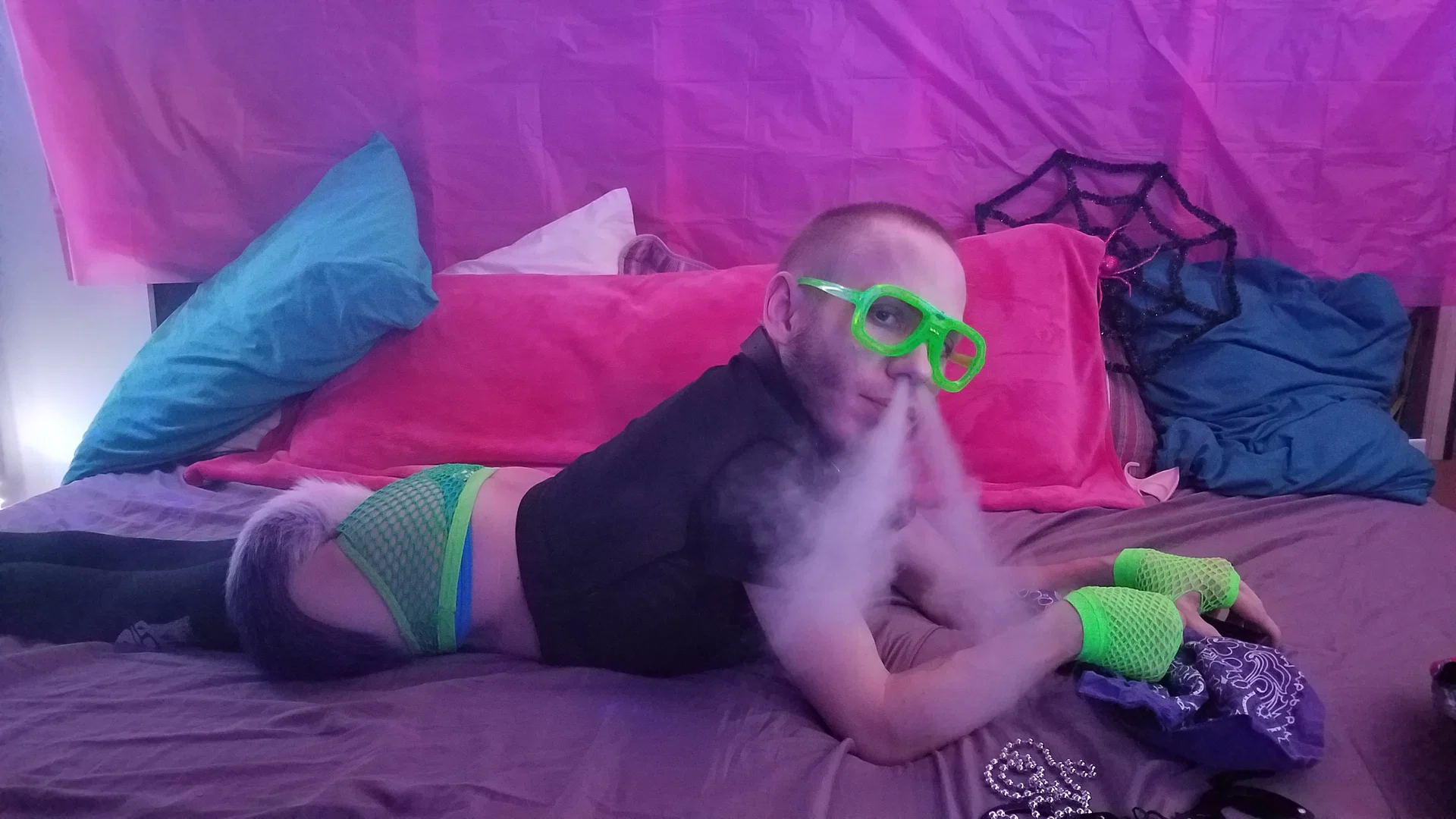 MidgetBigC profile banner