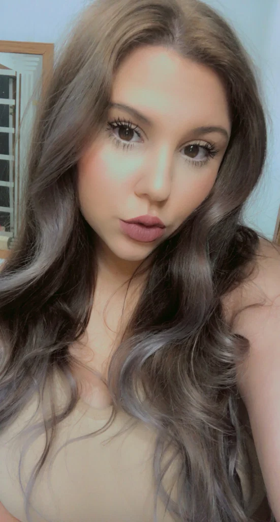Bree 🥂's avatar
