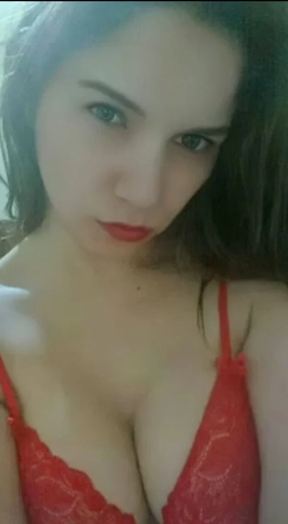 Penelope Bella (Cam Shows Queen)'s avatar