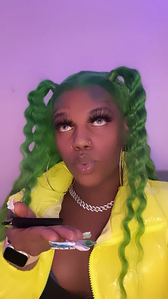 FREAK HOE TRECYY 🤪