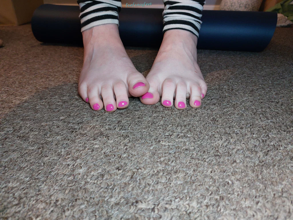 Faefancyfeet's avatar