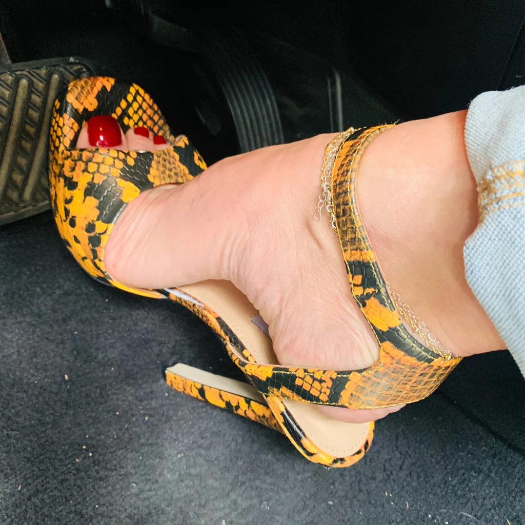 Mimi Footnip's avatar