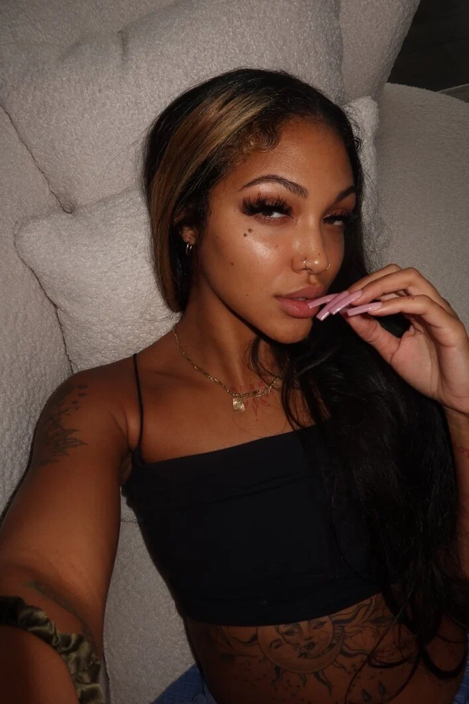 Goddess Honey 🖤's avatar