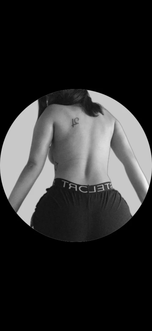 Mariana profile banner