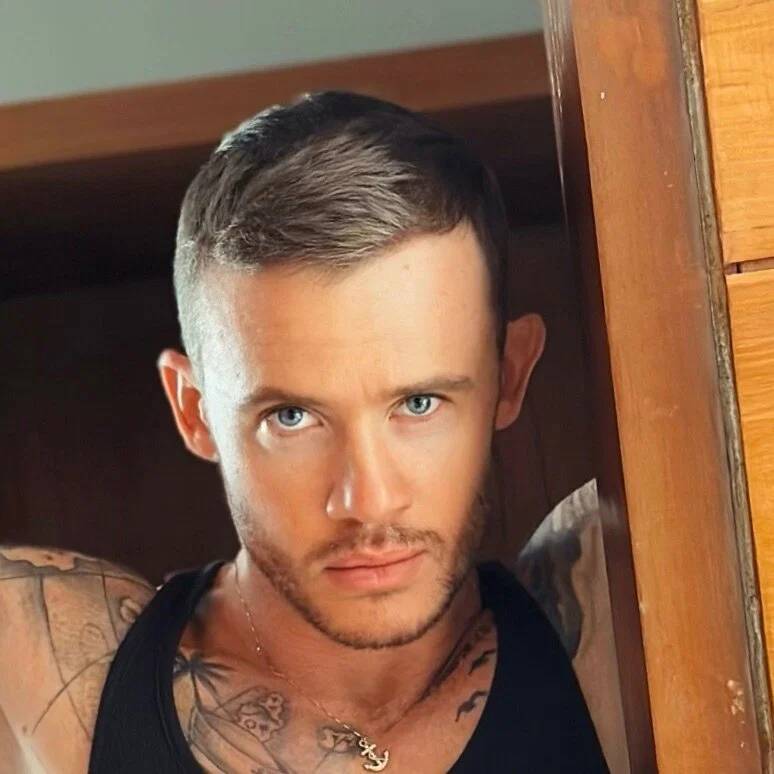 TJ's avatar