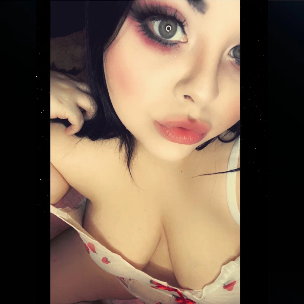 Broken_Pocky🍓's avatar