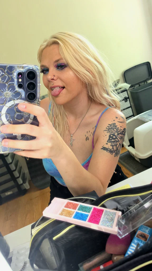 Blue-Eyed_Goddess🌙🐈‍⬛🖤's avatar