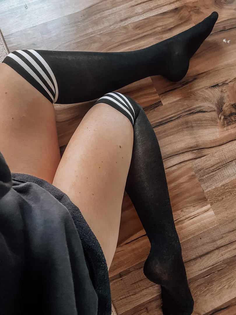 Teasing Tasty Toes profile banner