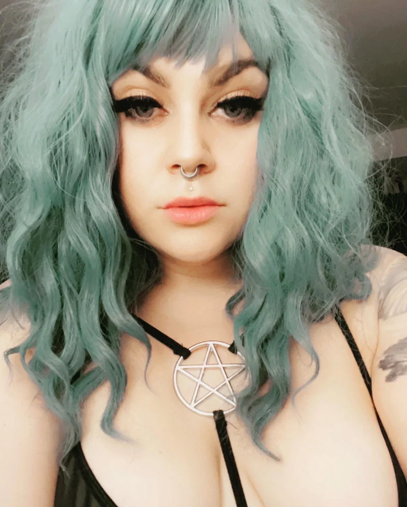Bree Nightly 🌙's avatar
