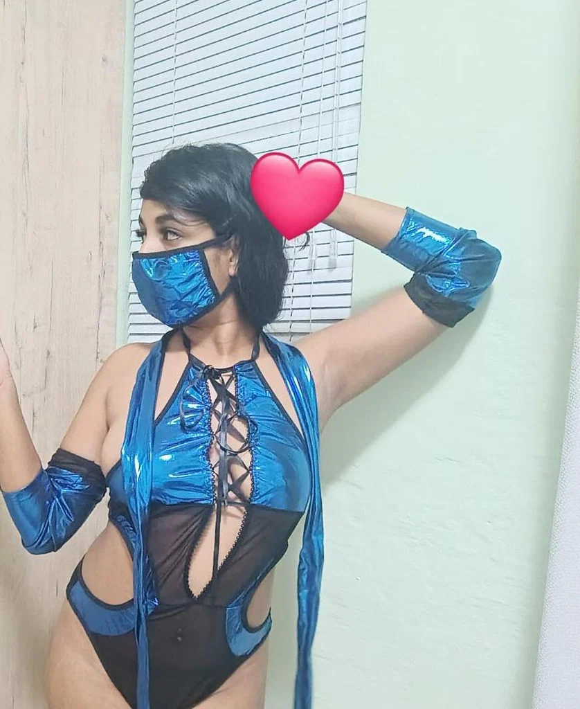PetiteKinkyBabe