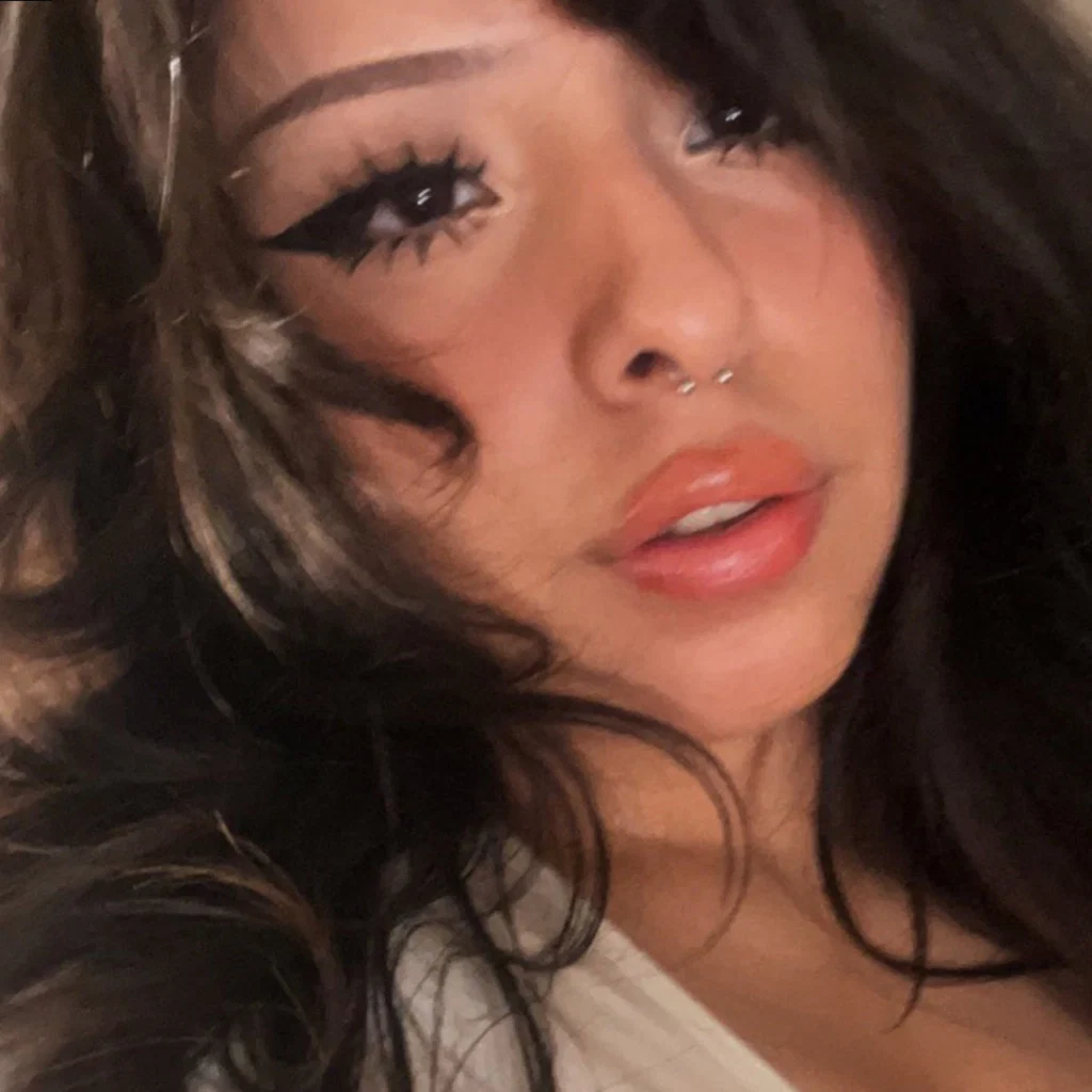 your online girlfriend :3's avatar