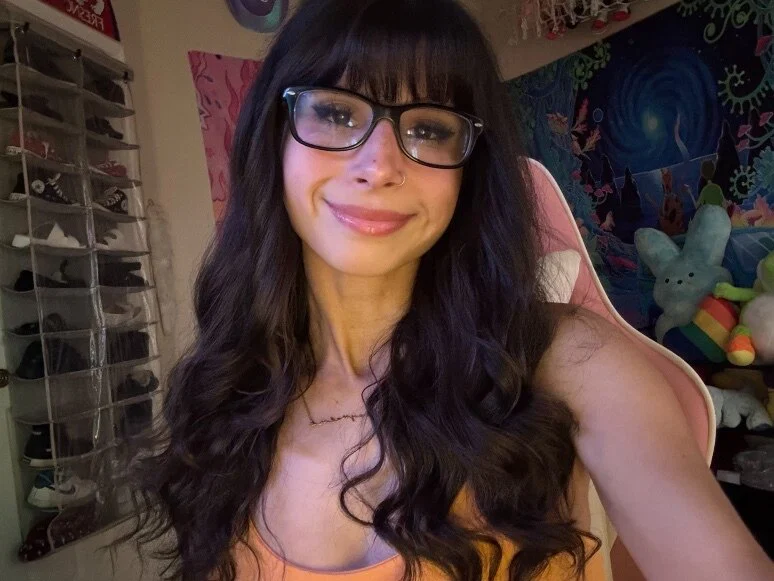 spicy velma🌶️