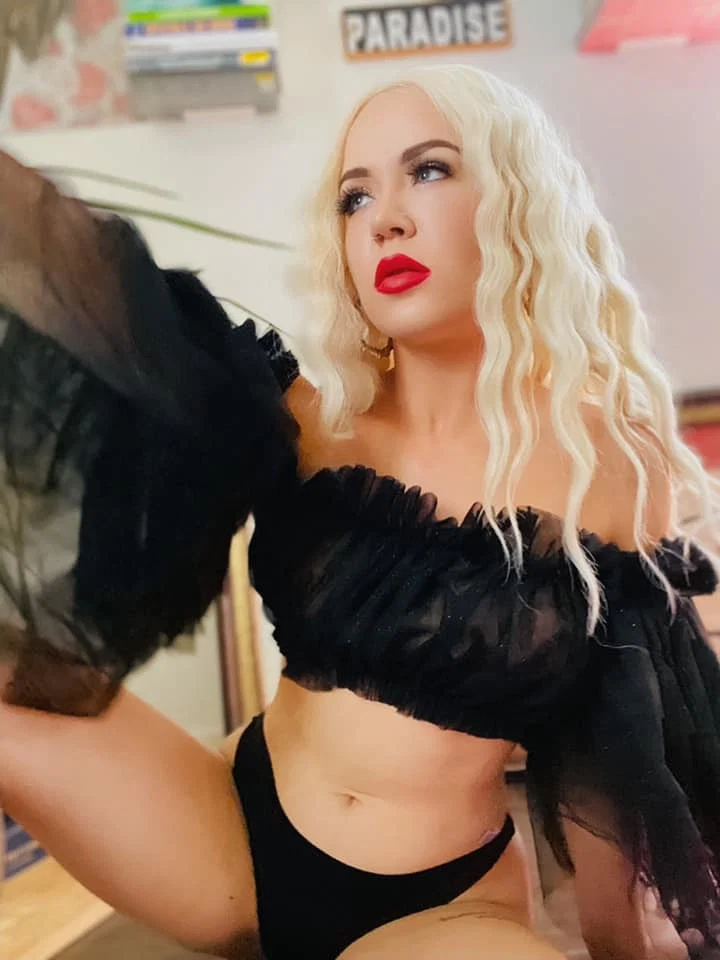 Alicia Rae's avatar