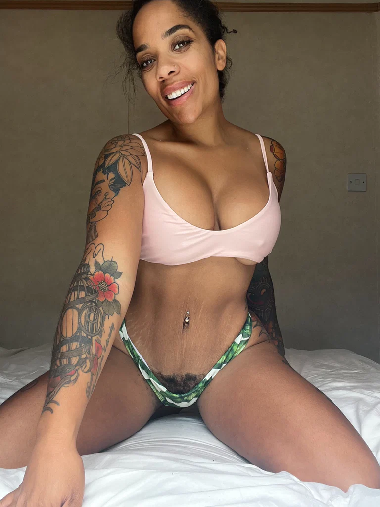 Your Bush Queen 🌳's avatar