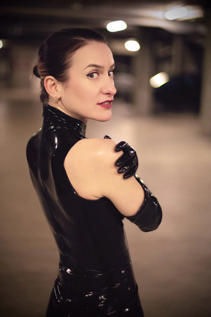 Miss Flora Femdom / Fetish / Lesbian /Bi's avatar