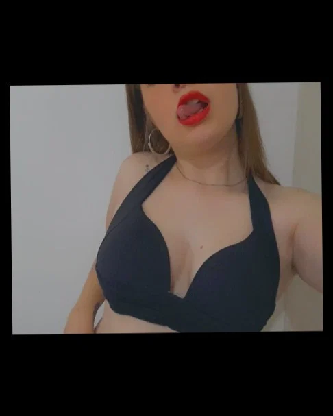 Mica Barriga profile banner