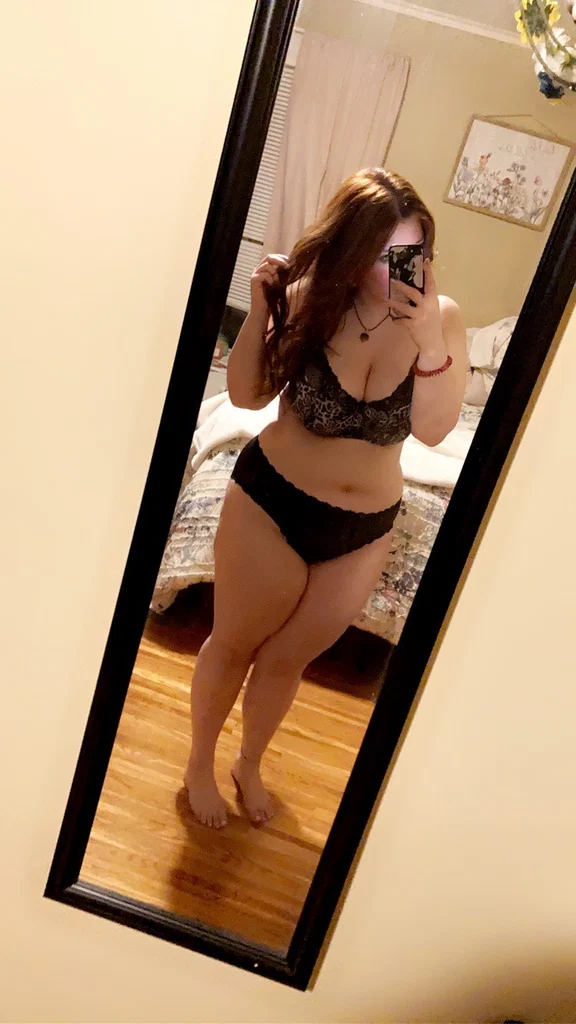 Marie Esparto's avatar