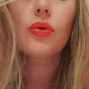Tara  Eve's avatar